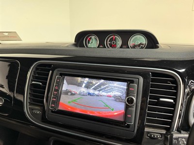 2019 Volkswagen Beetle - Thumbnail