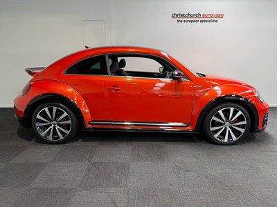 2019 Volkswagen Beetle - Thumbnail