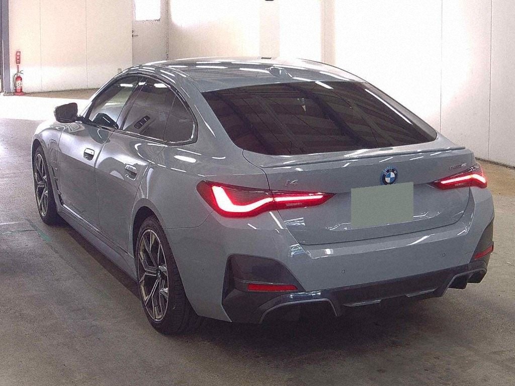 2022 BMW i4