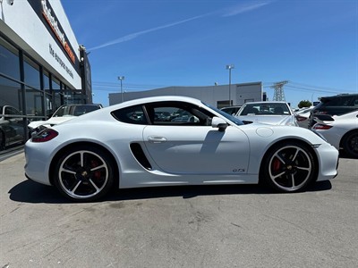 2015 Porsche Cayman - Thumbnail