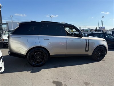 2022 Land Rover Range Rover - Thumbnail