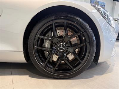 2015 Mercedes-Benz GT - Thumbnail