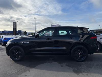 2017 Jaguar F-Pace - Thumbnail