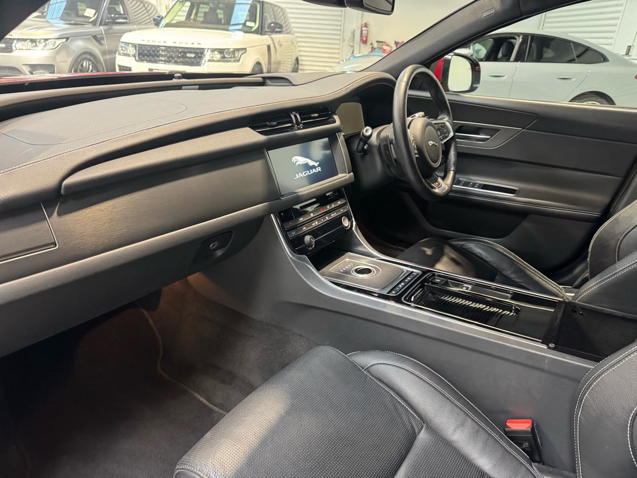 2020 Jaguar XF