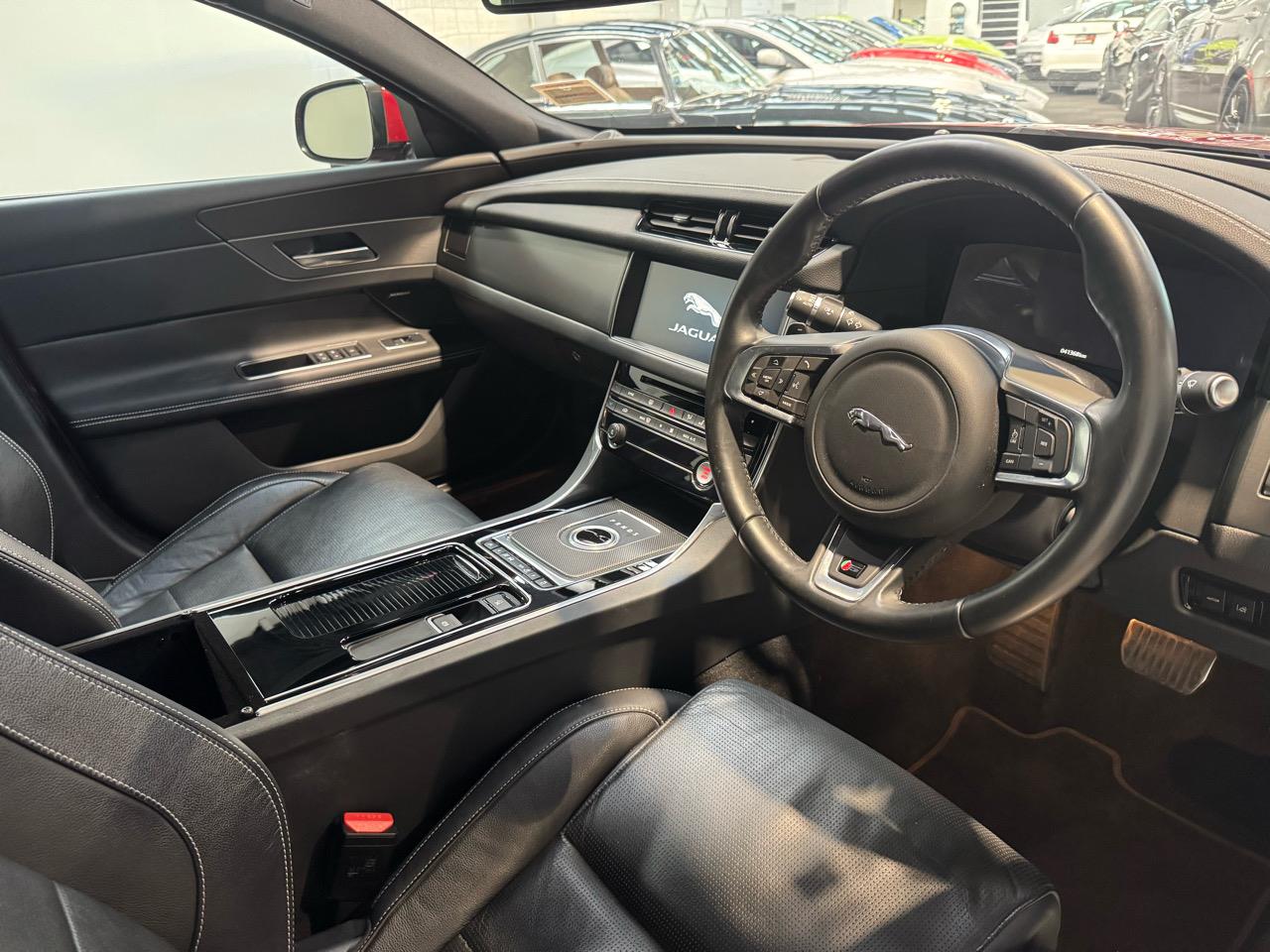 2020 Jaguar XF