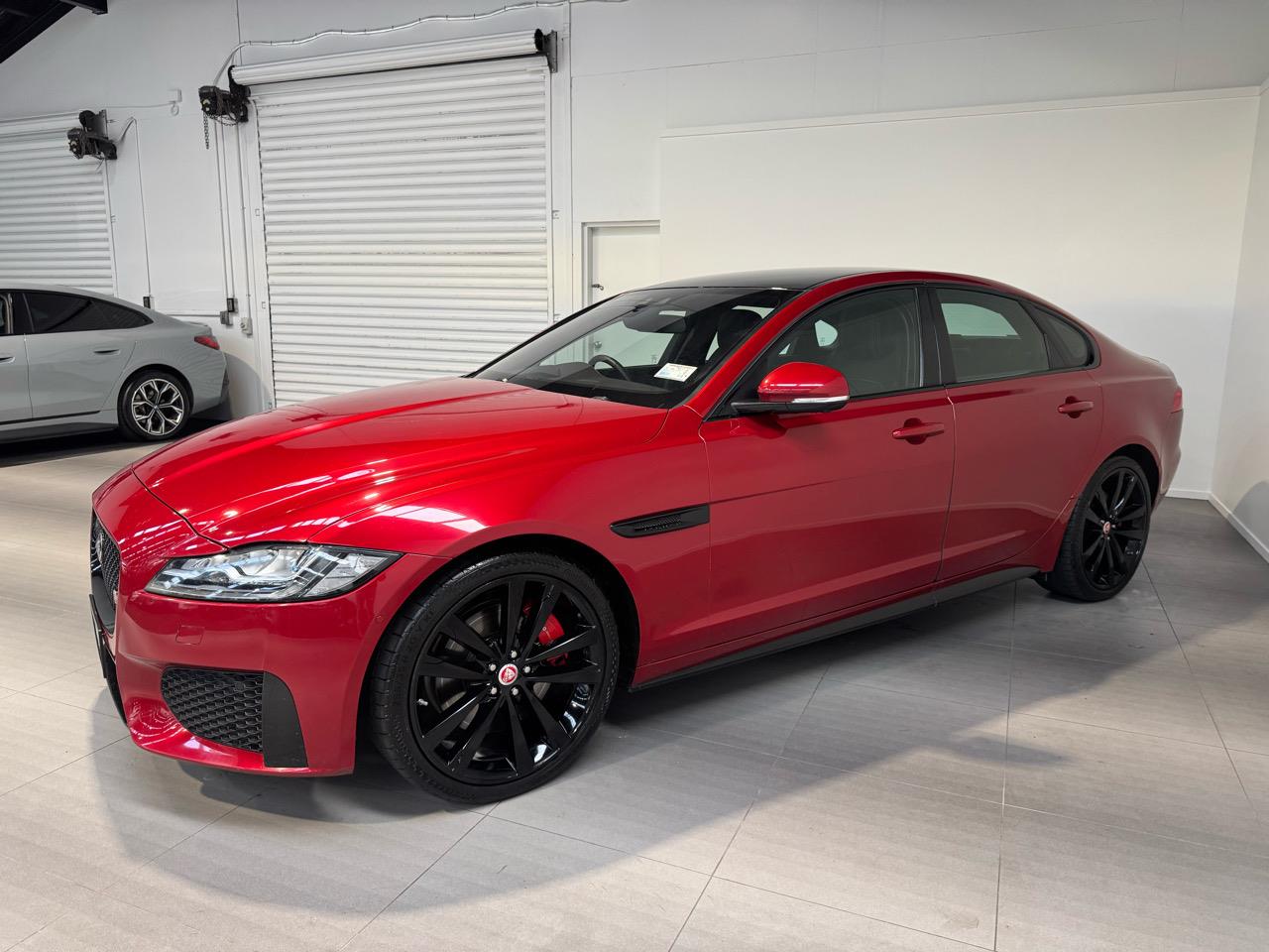 2020 Jaguar XF