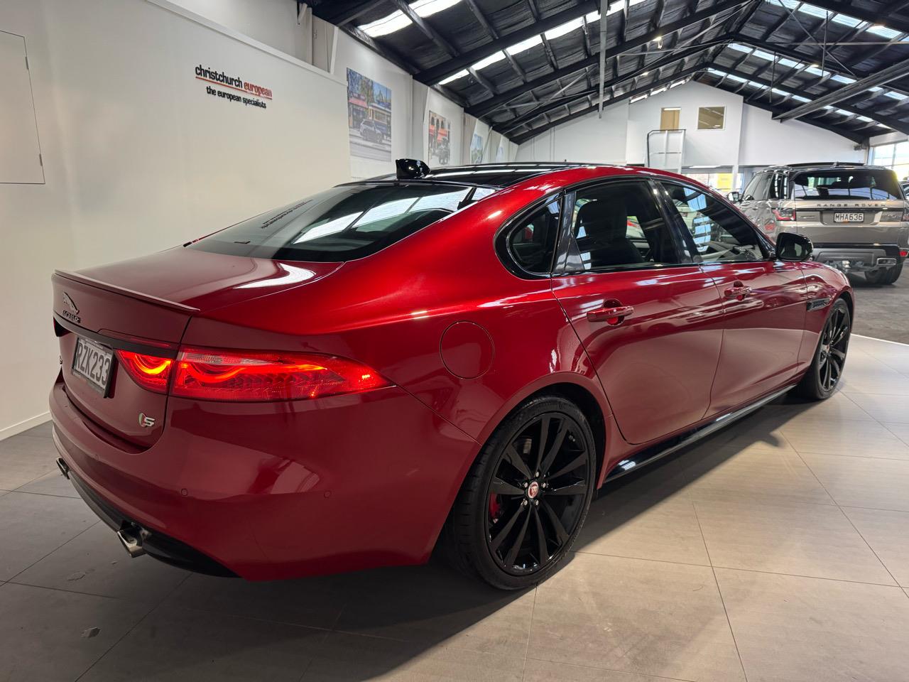 2020 Jaguar XF