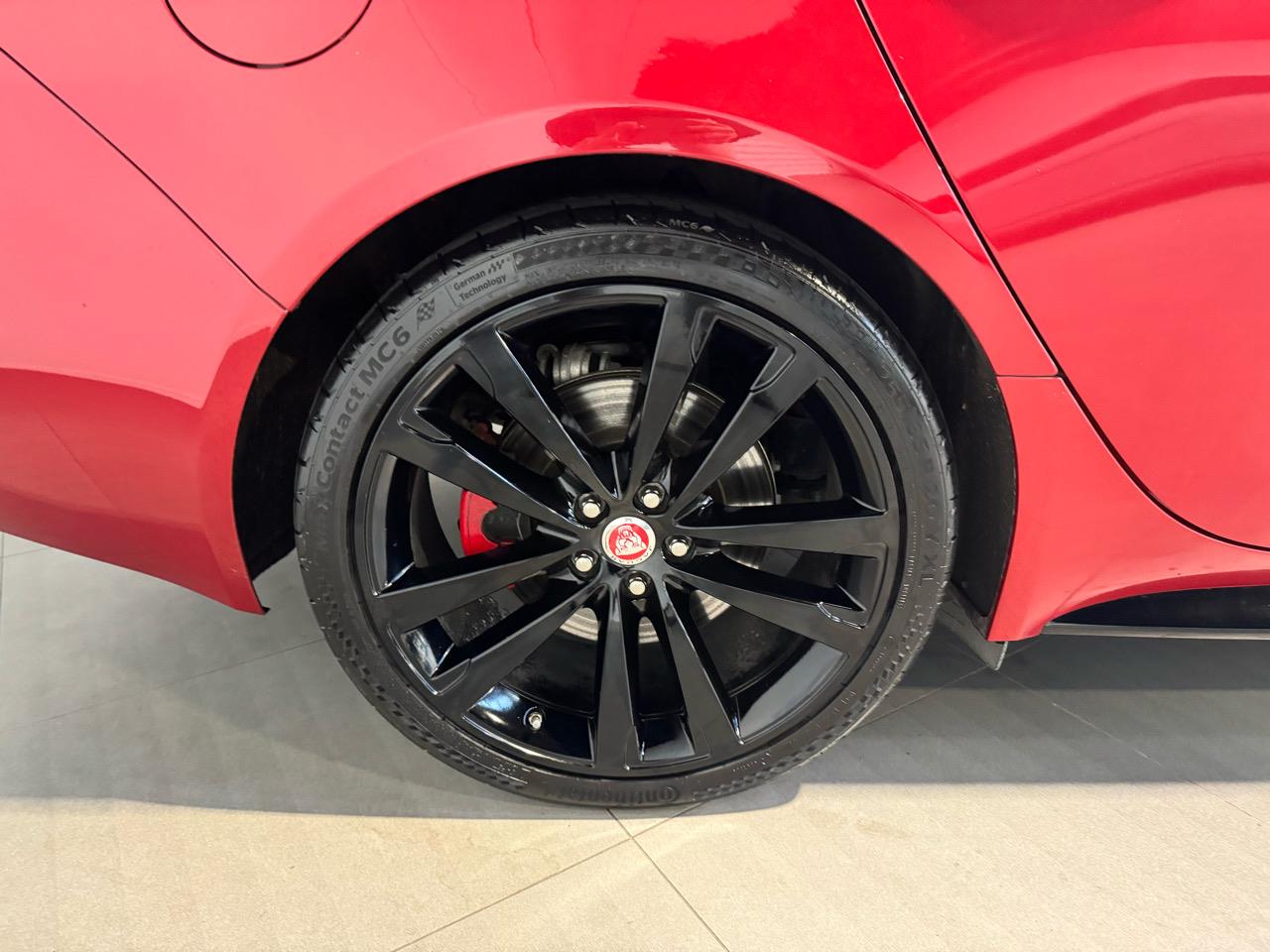 2020 Jaguar XF