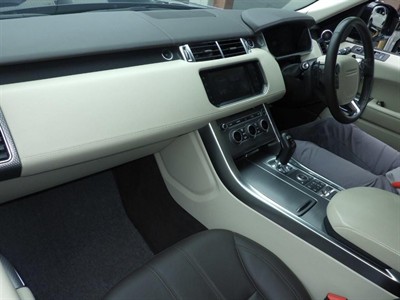 2017 Land Rover Range Rover Sport - Thumbnail