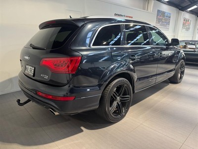 2011 Audi Q7 - Thumbnail