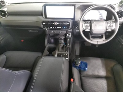 2025 Toyota Land Cruiser Prado - Thumbnail