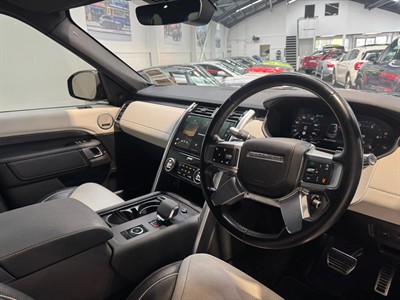 2021 Land Rover Discovery - Thumbnail