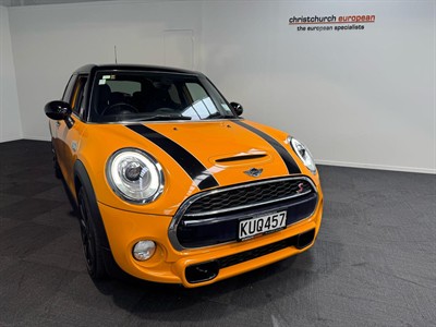 2017 Mini Cooper - Thumbnail
