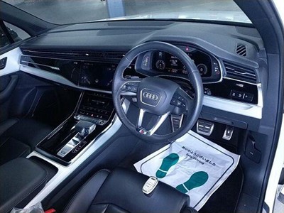2022 Audi Q7 - Thumbnail