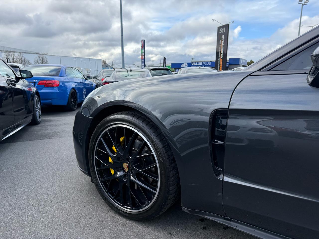 2017 Porsche Panamera