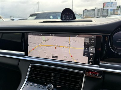 2017 Porsche Panamera - Thumbnail