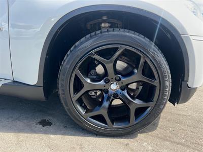 2012 BMW X6 - Thumbnail