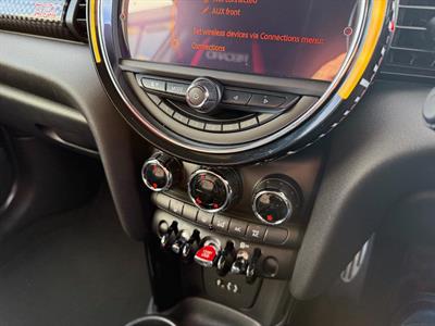 2015 Mini Cooper S - Thumbnail