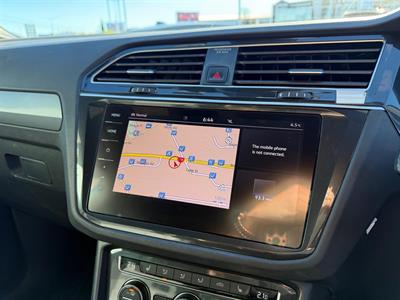 2019 Volkswagen Tiguan - Thumbnail