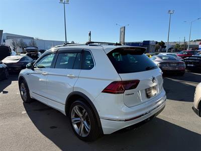 2019 Volkswagen Tiguan - Thumbnail