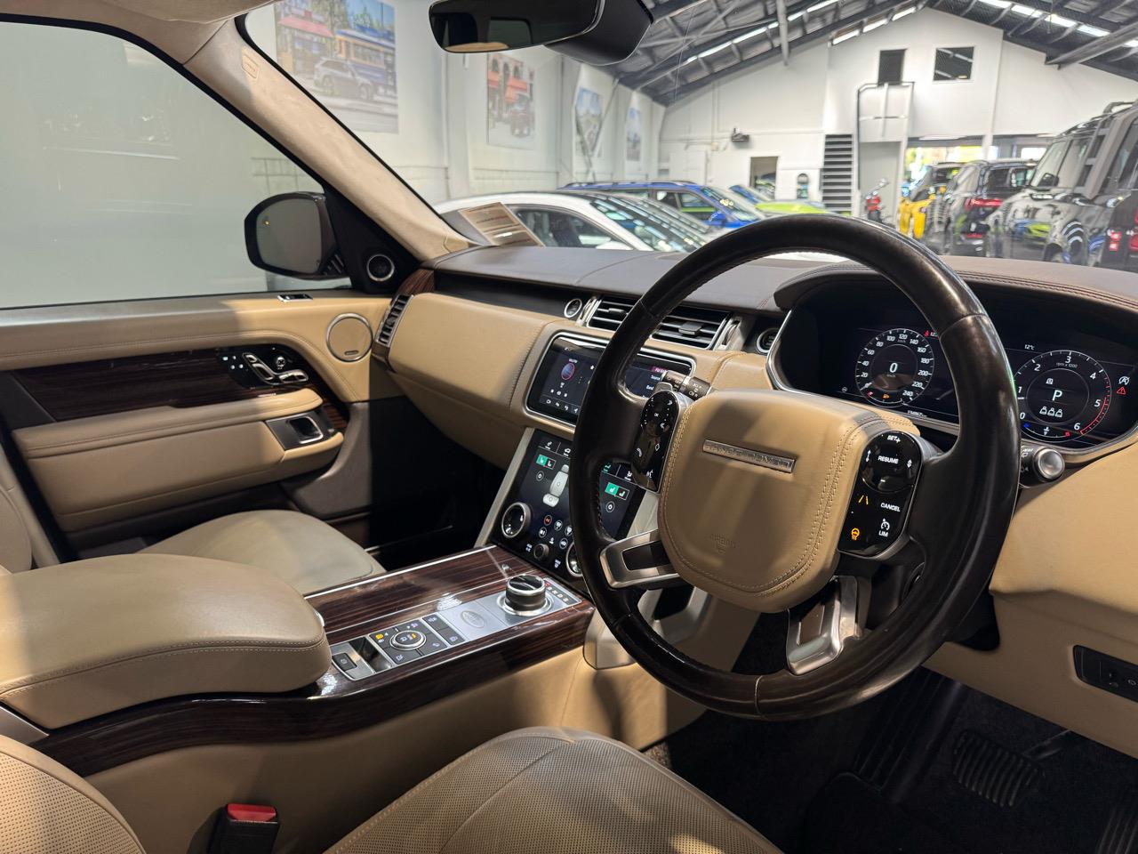 2019 Land Rover Range Rover Vogue