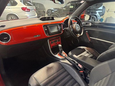 2018 Volkswagen Beetle - Thumbnail