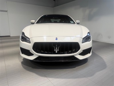2015 Maserati Quattroporte - Thumbnail
