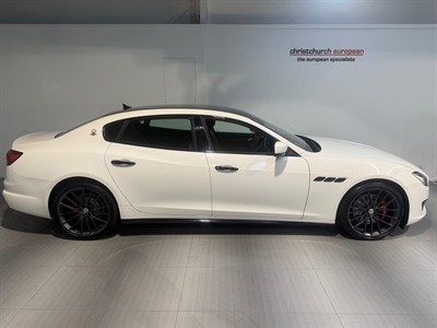 2015 Maserati Quattroporte - Thumbnail