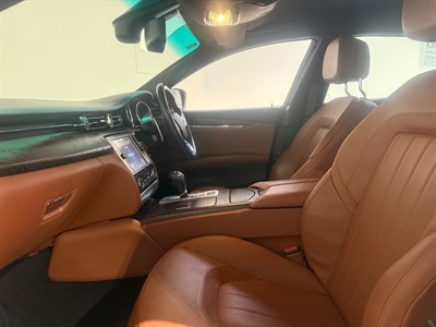 2015 Maserati Quattroporte - Thumbnail