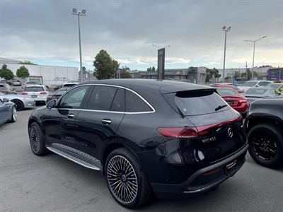 2021 Mercedes-Benz EQC - Thumbnail