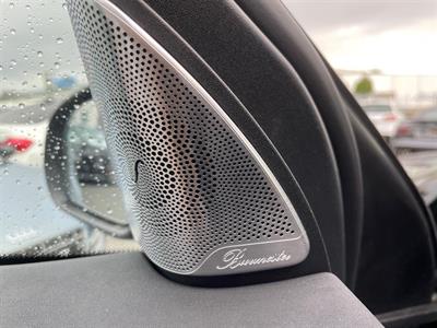 2021 Mercedes-Benz EQC - Thumbnail