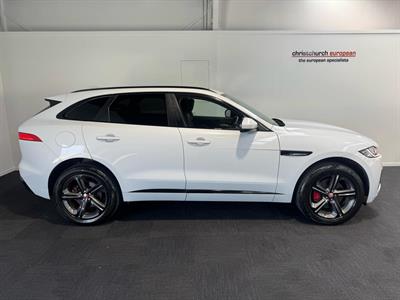 2016 Jaguar F-Pace - Thumbnail