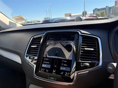 2017 Volvo XC90 - Thumbnail