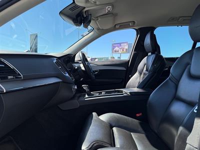 2017 Volvo XC90 - Thumbnail