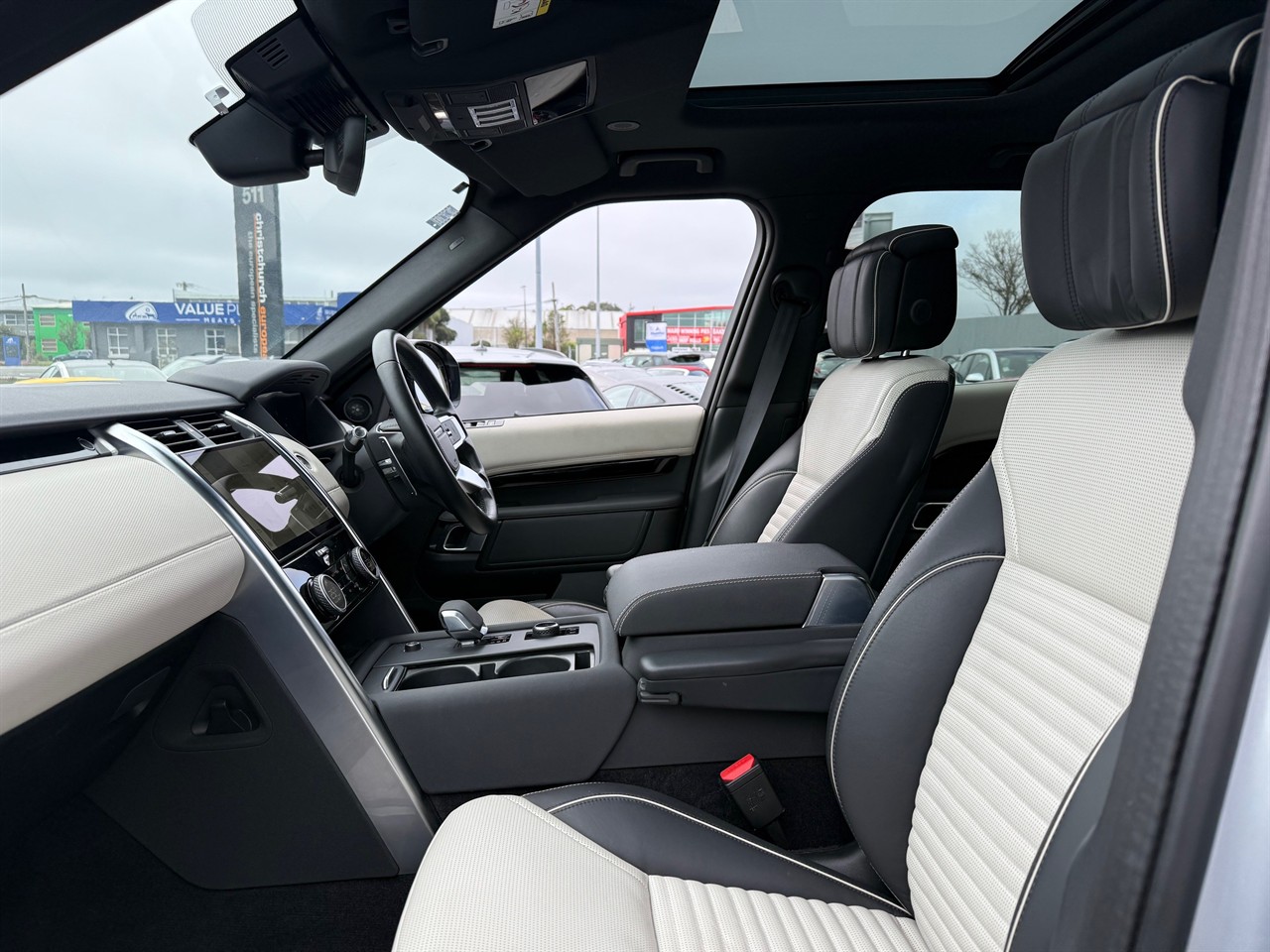 2022 Land Rover Discovery