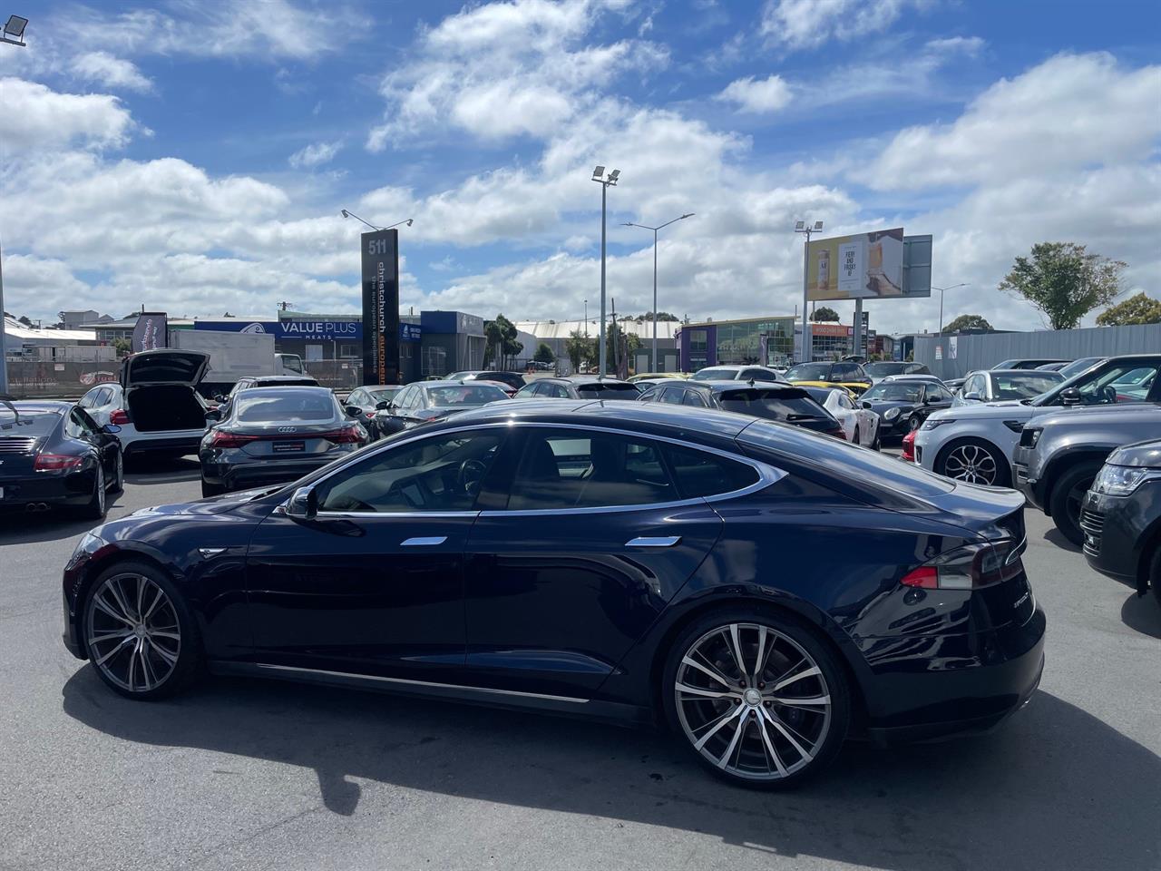 2014 Tesla Model S