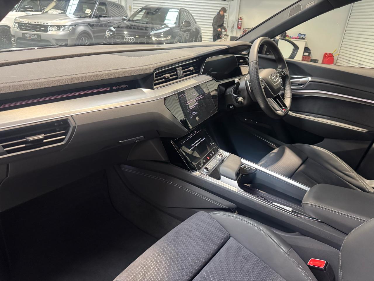 2024 Audi Q8