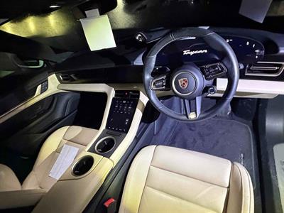 2023 Porsche Taycan - Thumbnail
