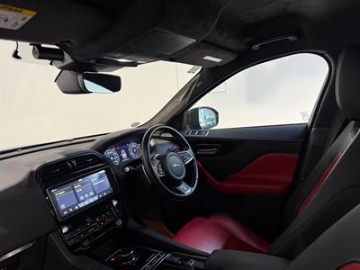 2019 Jaguar F-Pace - Thumbnail