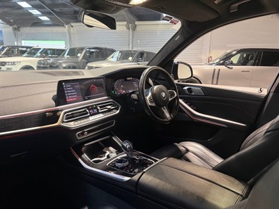 2019 BMW X7 - Thumbnail