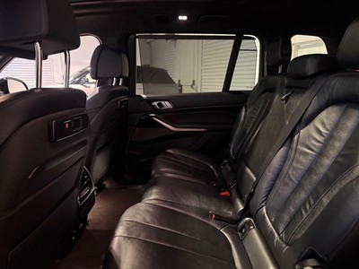 2019 BMW X7 - Thumbnail