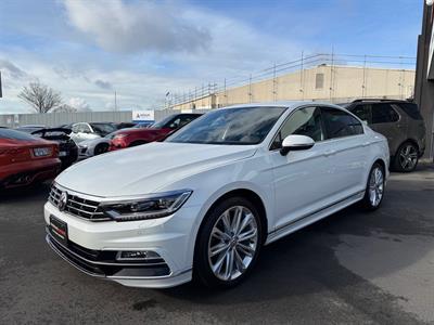 2017 Volkswagen Passat - Thumbnail