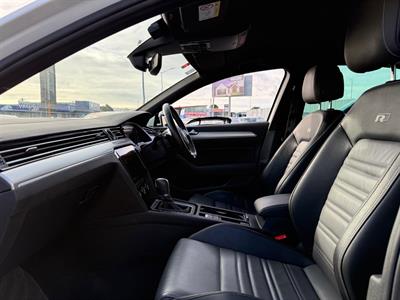 2017 Volkswagen Passat - Thumbnail