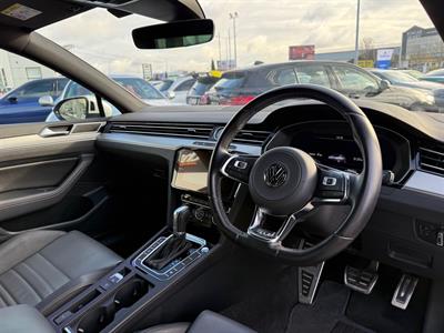 2017 Volkswagen Passat - Thumbnail