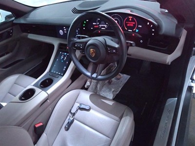 2021 Porsche Taycan - Thumbnail