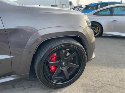 2019 Jeep Grand Cherokee - Thumbnail