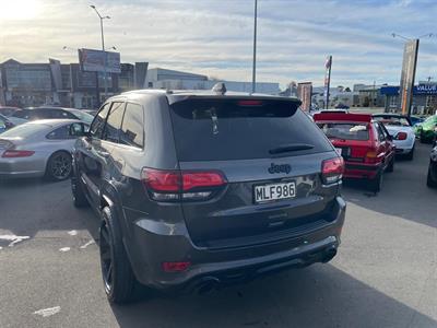 2019 Jeep Grand Cherokee - Thumbnail