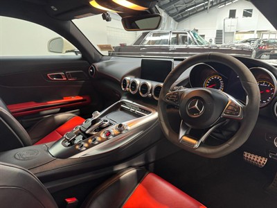 2017 Mercedes-Benz GT - Thumbnail