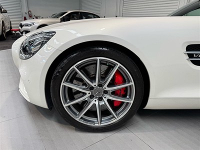 2017 Mercedes-Benz GT - Thumbnail