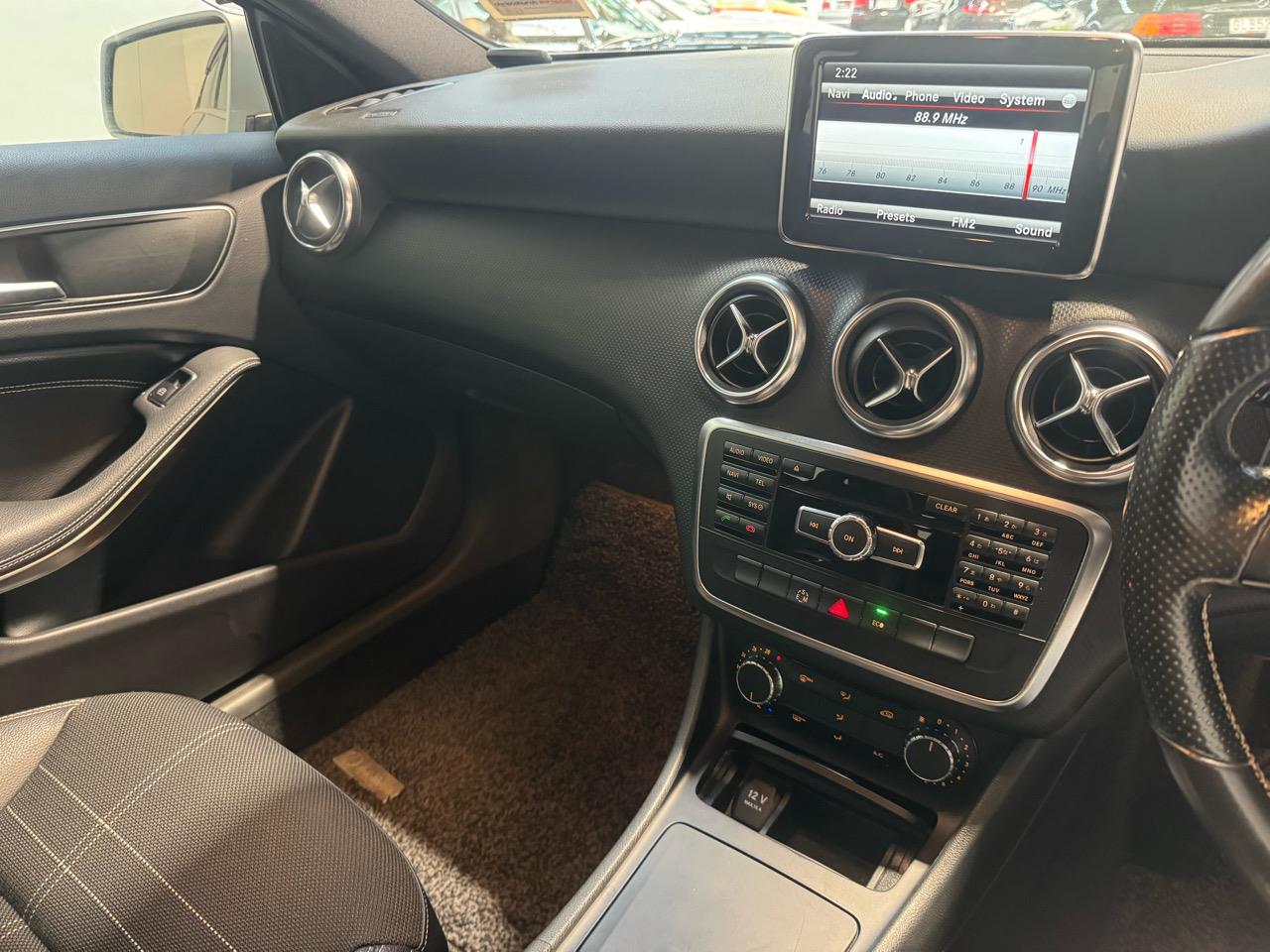 2014 Mercedes-Benz A 180